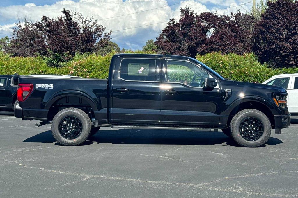 2026 FORD F-150 XLT — фото 3