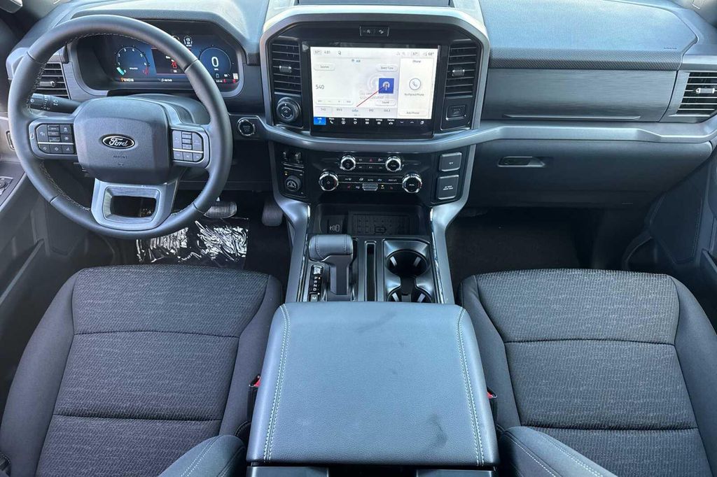 2026 FORD F-150 XLT — фото 10