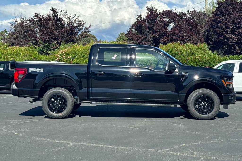 صورة 10 لـ 2026 FORD F-150 XLT