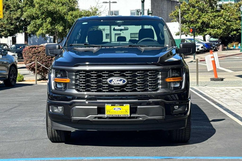 صورة 6 لـ 2026 FORD F-150 STX