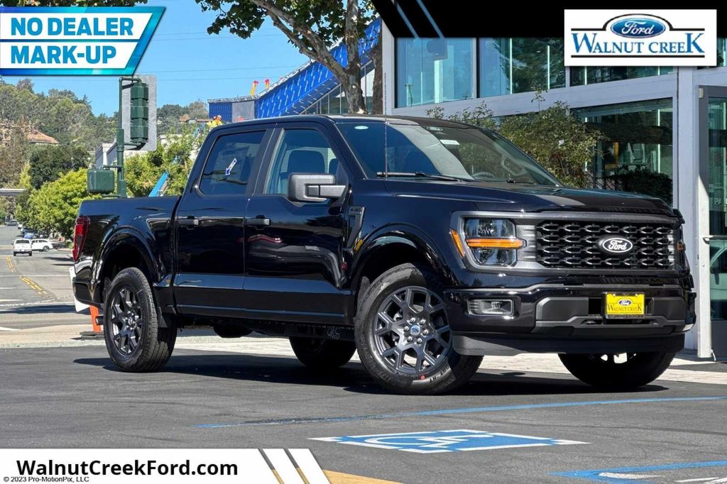 صورة 1 لـ 2026 FORD F-150 STX