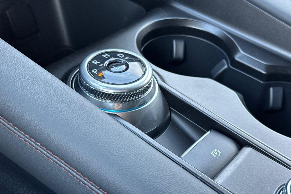 صورة مصغرة 27 لـ 2026 FORD EXPLORER ACTIVE
