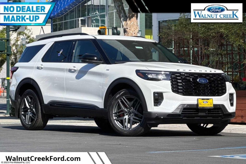 New 2026 Ford Explorer ST-Line