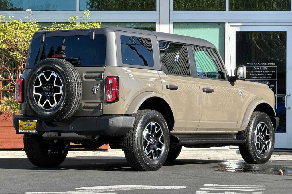 صورة 4 لـ 2026 FORD BRONCO OUTER BANKS