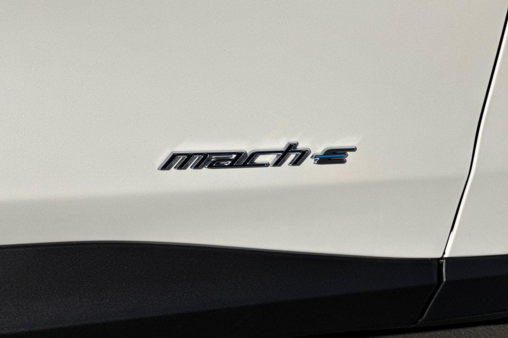 2026 FORD MUSTANG MACH-E SELECT thumbnail 24