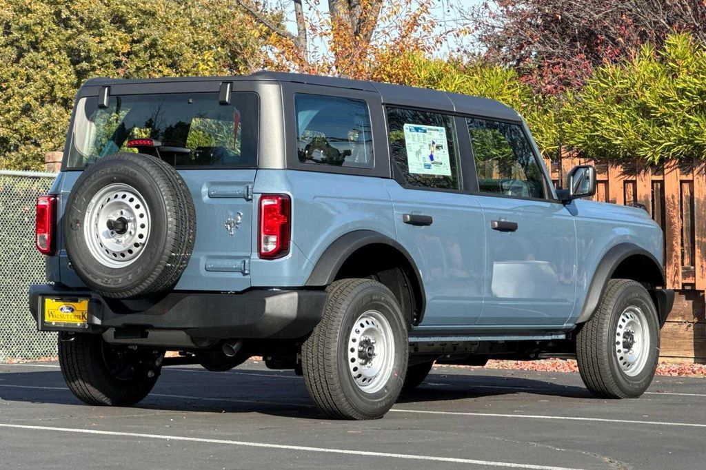 2025 FORD BRONCO BASE 照片 4