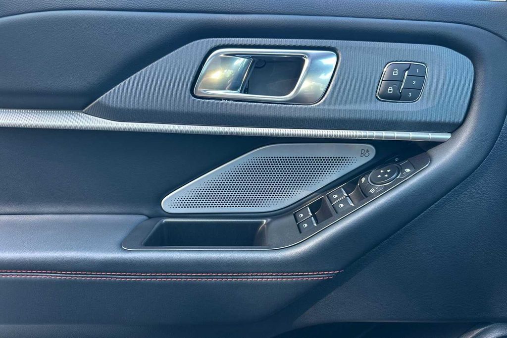 2026 FORD EXPLORER ST 照片 8