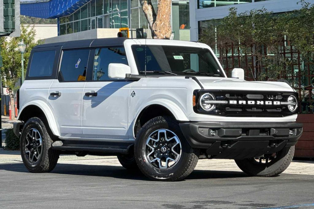 2026 FORD BRONCO OUTER BANKS — фото 2
