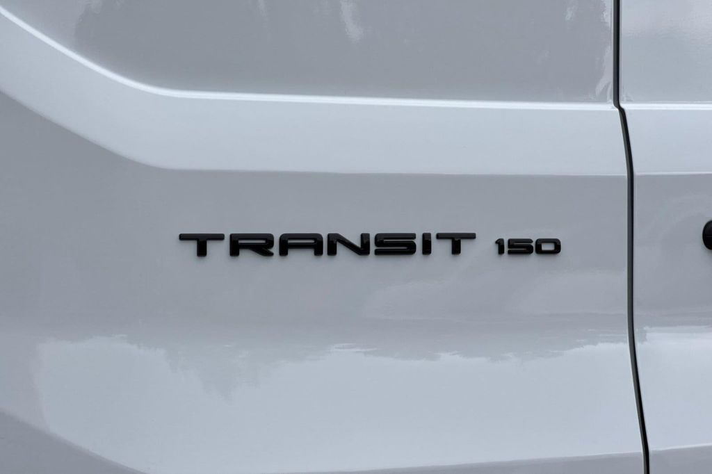 صورة مصغرة 22 لـ 2026 FORD TRANSIT-150 BASE