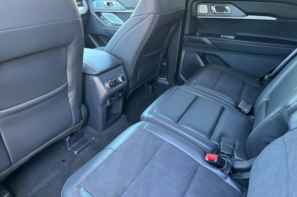 صورة 9 لـ 2026 FORD EXPLORER ST