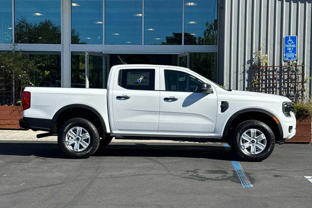صورة 3 لـ 2026 FORD RANGER XL