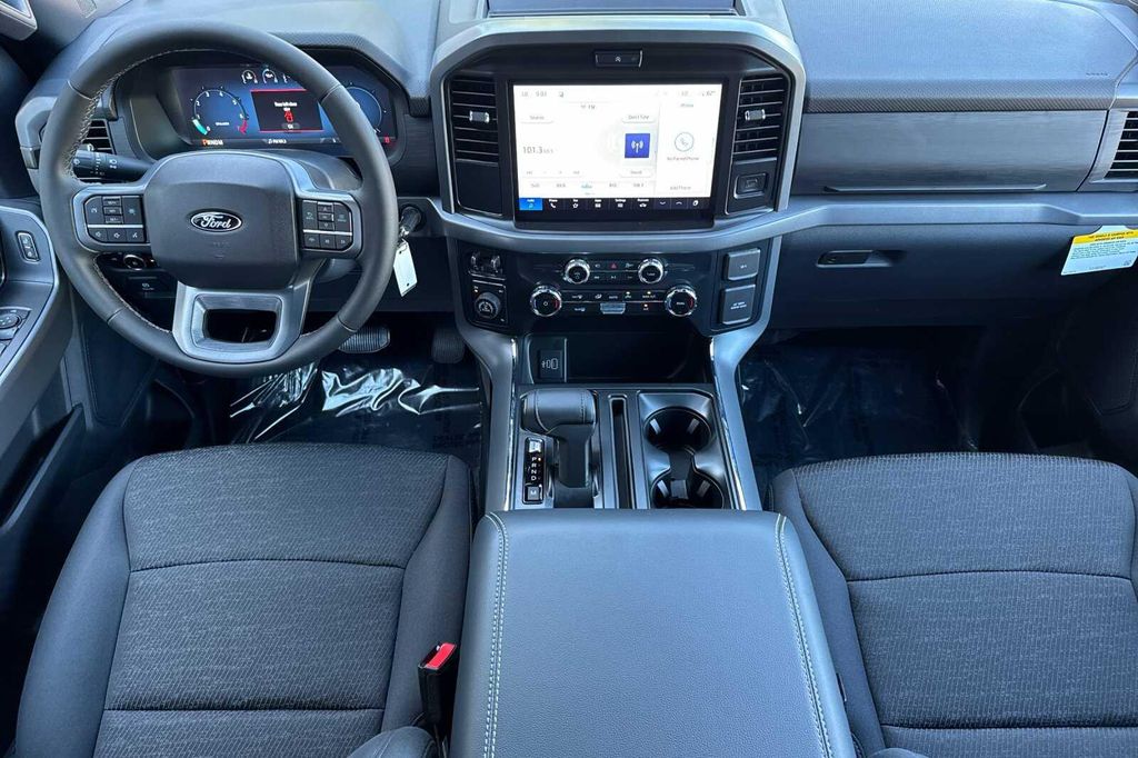 FORD F-150 XLT - 10