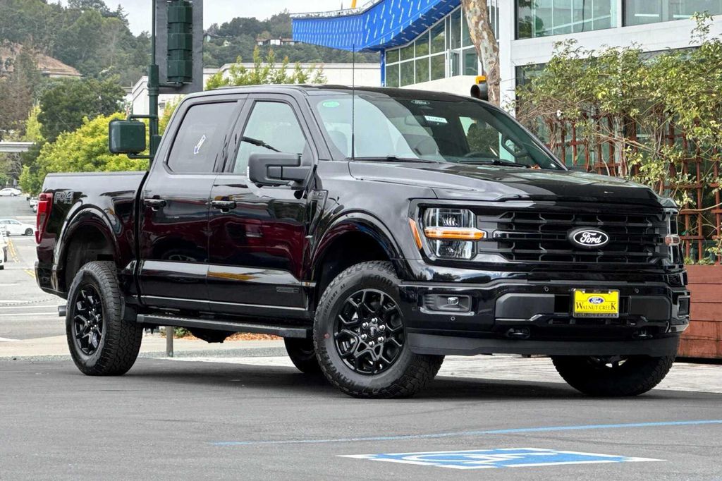 صورة 2 لـ 2026 FORD F-150 XLT