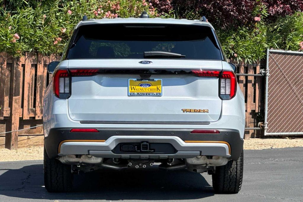 2026 FORD EXPLORER TREMOR 缩略图 12