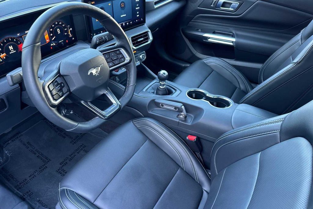 2026 FORD MUSTANG GT PREMIUM — фото 10