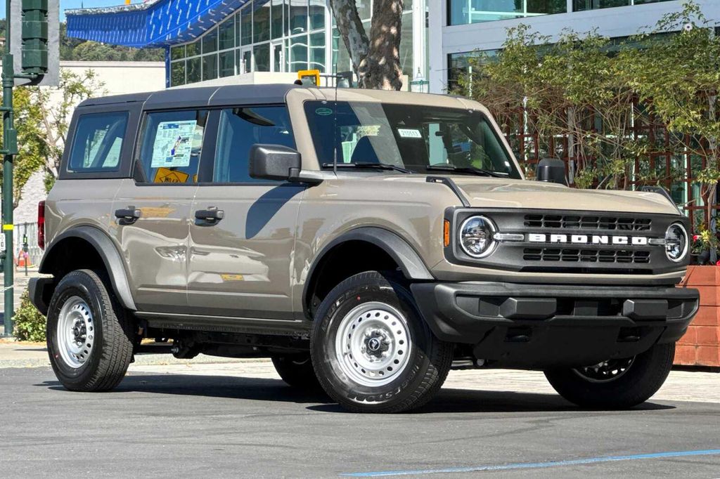 2026 FORD BRONCO BASE 照片 9