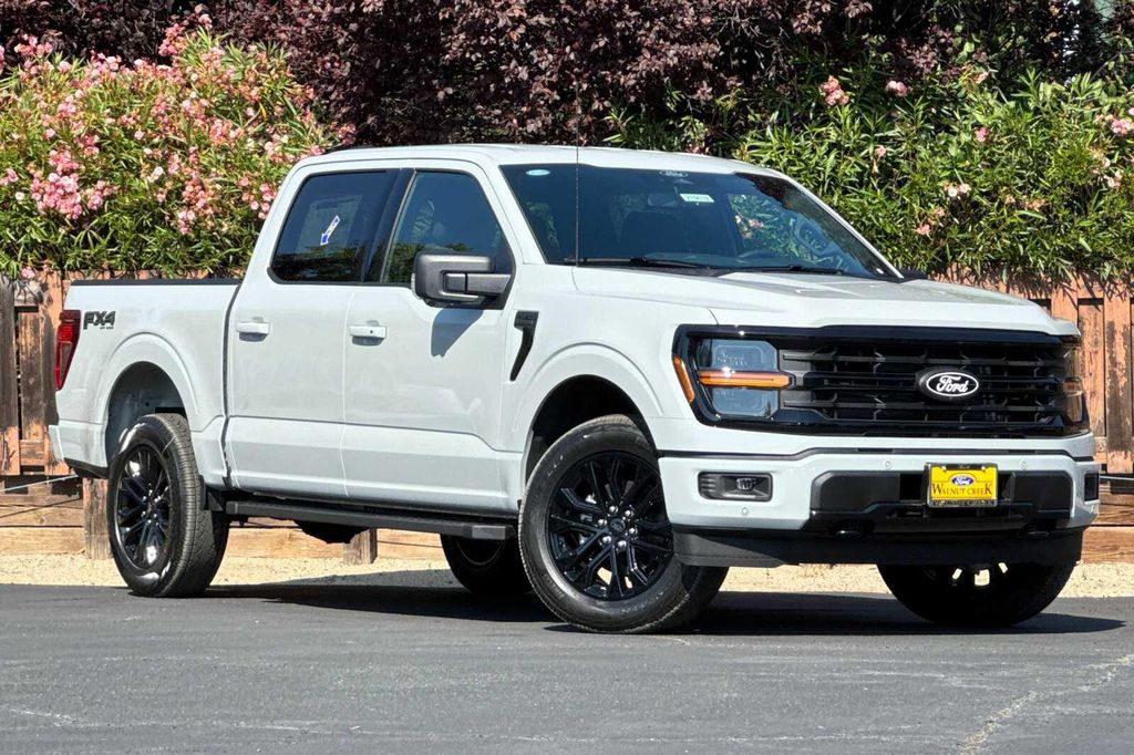 2026 FORD F-150 XLT — фото 9