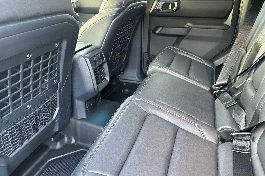 2025 FORD BRONCO BADLANDS 照片 9