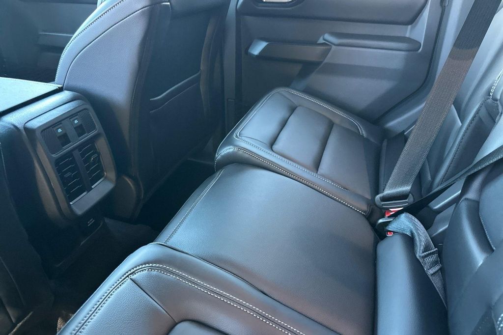 2026 FORD BRONCO OUTER BANKS photo 9