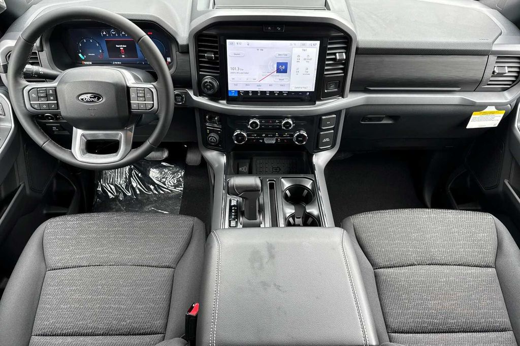صورة 10 لـ 2026 FORD F-150 XLT