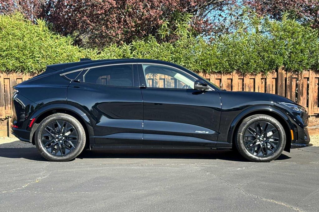 2026 FORD MUSTANG MACH-E PREMIUM photo 3