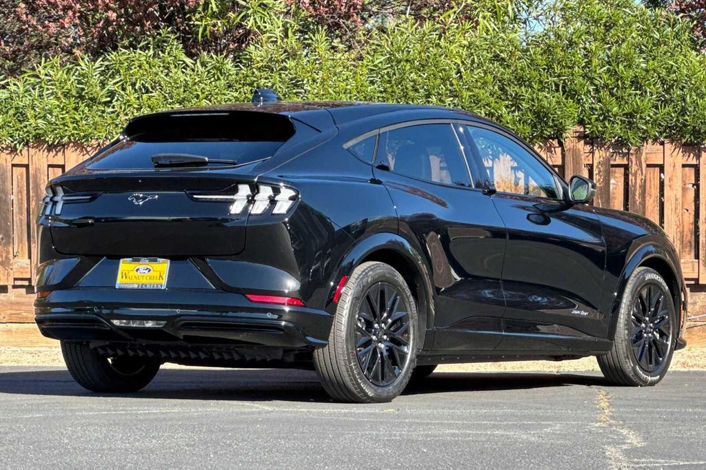 2026 FORD MUSTANG MACH-E PREMIUM photo 4
