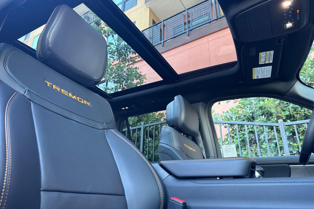 2026 FORD EXPEDITION TREMOR 缩略图 23