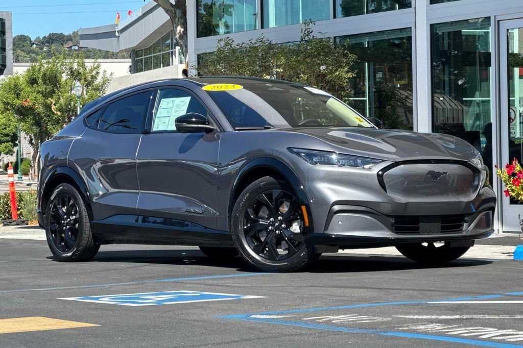2023 FORD MUSTANG MACH-E PREMIUM — фото 2