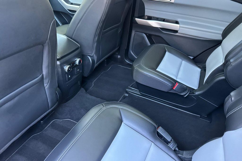 صورة مصغرة 12 لـ 2023 FORD EXPLORER XLT