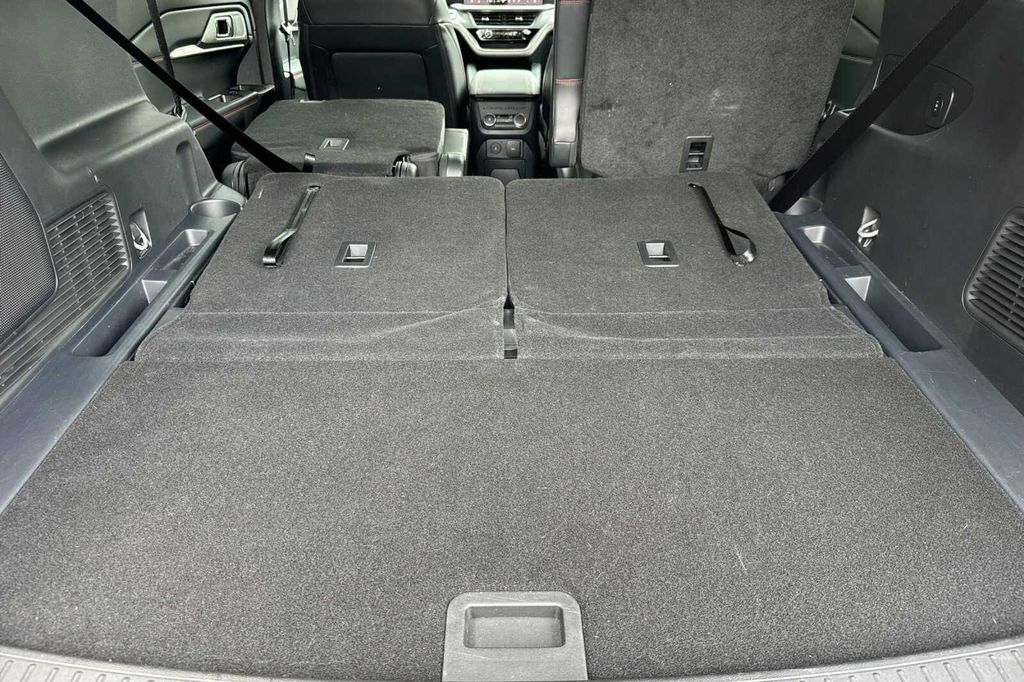 2026 FORD EXPLORER ST-LINE 照片 9