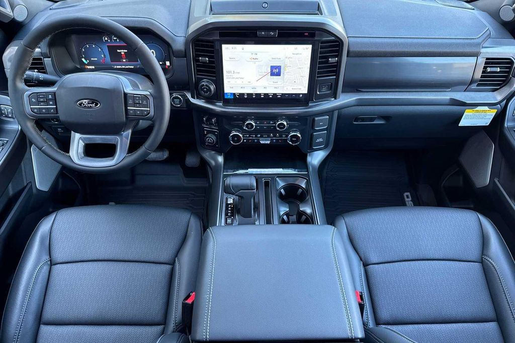 2026 FORD F-150 LARIAT — фото 10