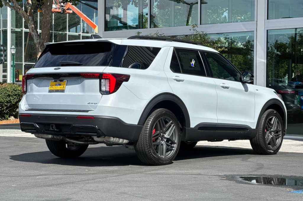 صورة 4 لـ 2026 FORD EXPLORER ST-LINE