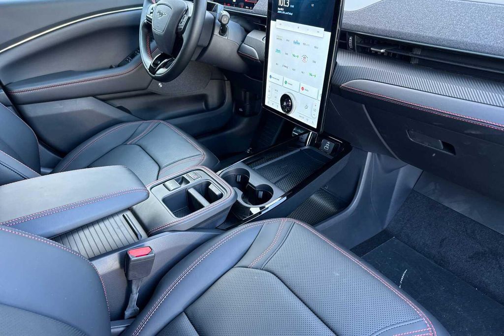 2026 FORD MUSTANG MACH-E PREMIUM — миниатюра 13