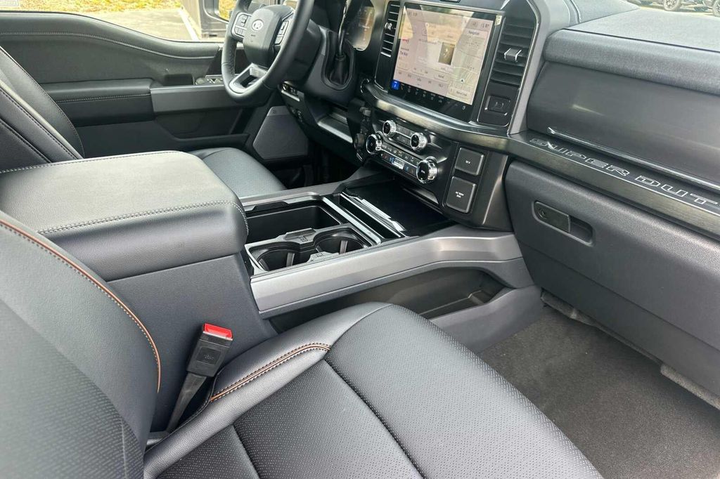 صورة مصغرة 12 لـ 2026 FORD F-250 LARIAT