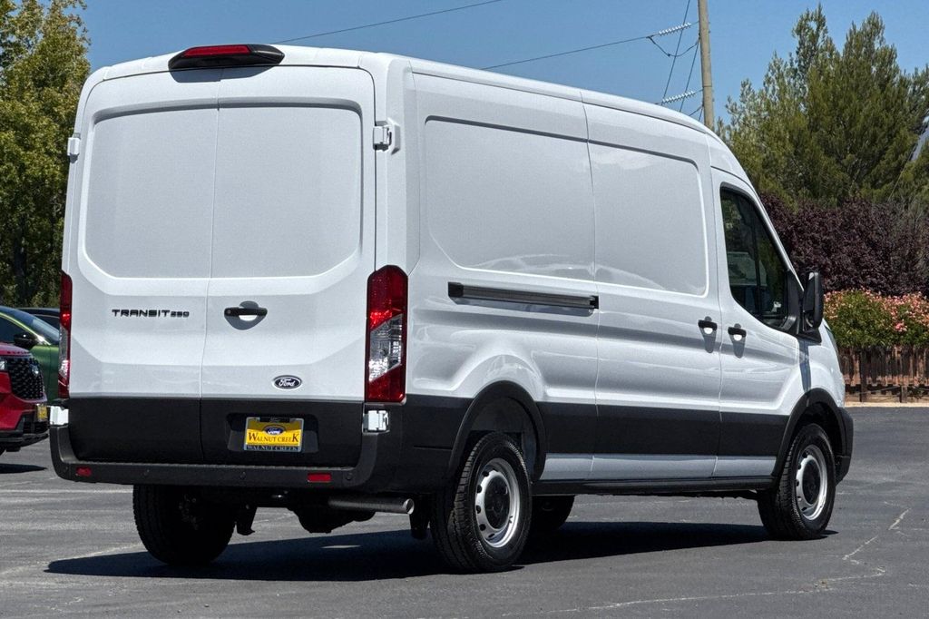 2026 FORD TRANSIT-250 BASE — фото 4