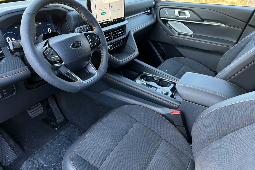 صورة مصغرة 14 لـ 2026 FORD EXPLORER TREMOR