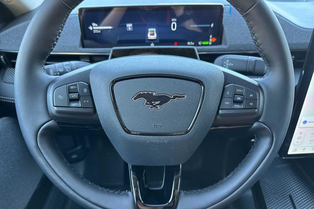 2026 FORD MUSTANG MACH-E PREMIUM — миниатюра 28