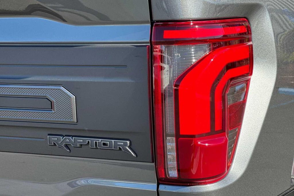 2026 FORD F-150 RAPTOR 缩略图 22