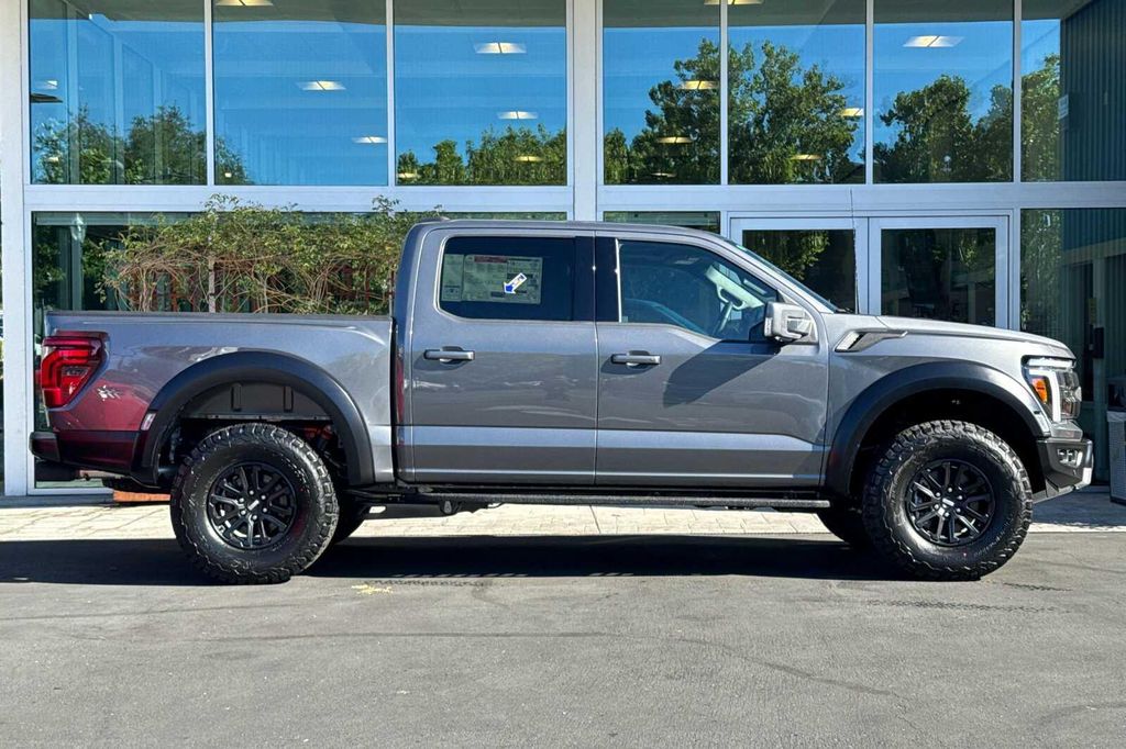صورة 3 لـ 2026 FORD F-150 RAPTOR