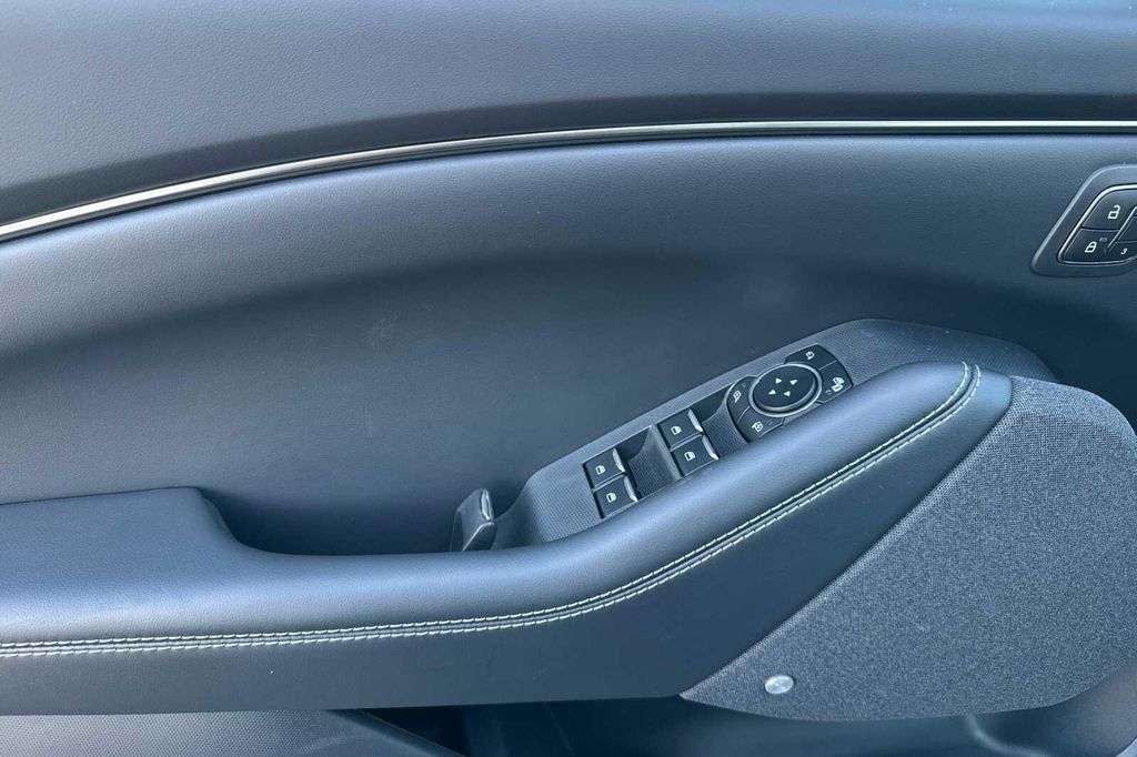 2026 FORD MUSTANG MACH-E PREMIUM 照片 8