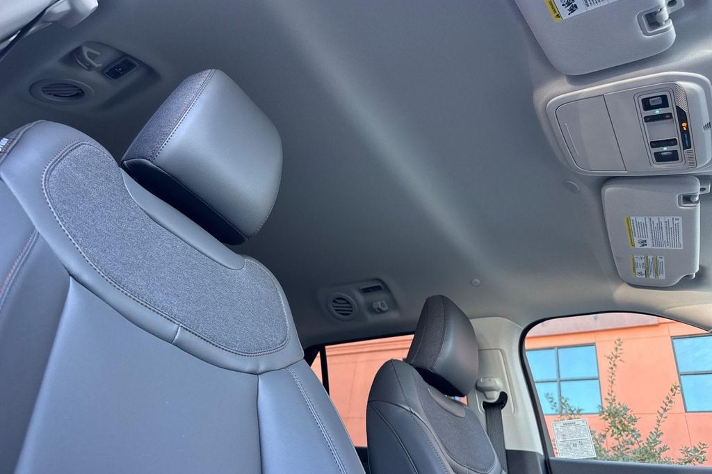 صورة مصغرة 15 لـ 2026 FORD EXPLORER ACTIVE