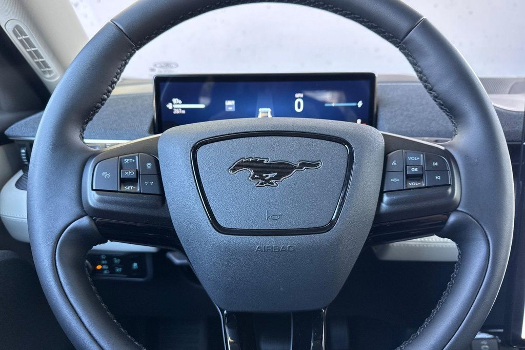 2026 FORD MUSTANG MACH-E PREMIUM — миниатюра 13