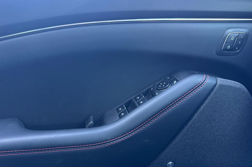 2026 FORD MUSTANG MACH-E PREMIUM 照片 8