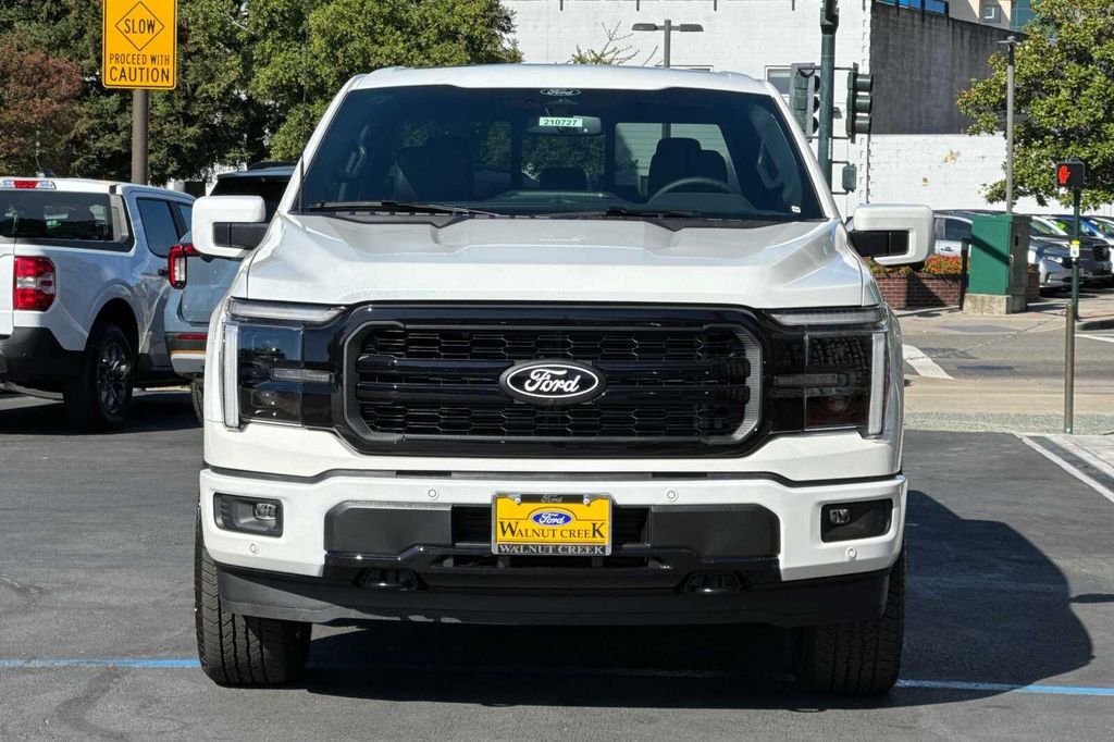 2026 FORD F-150 LARIAT photo 6