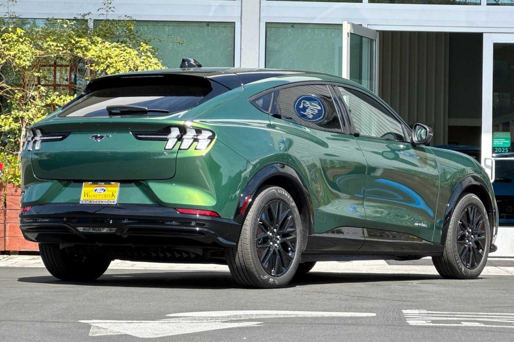 صورة مصغرة 11 لـ 2026 FORD MUSTANG MACH-E PREMIUM