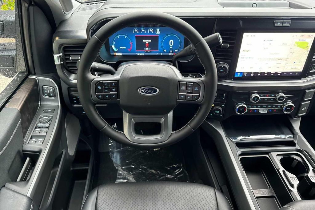2026 FORD F-350 LARIAT — миниатюра 11