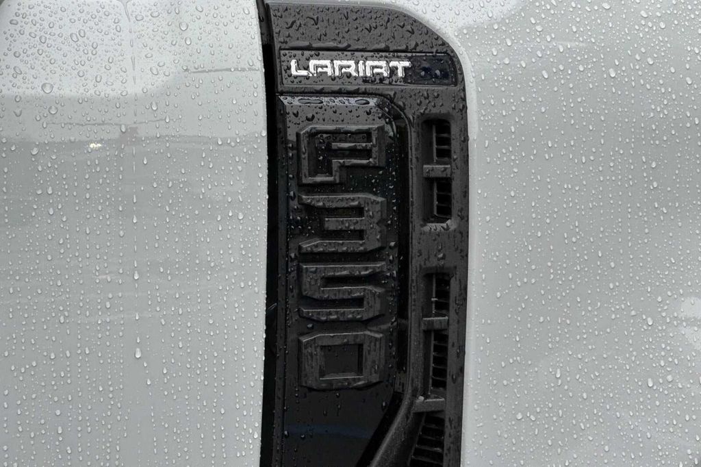 2026 FORD F-350 LARIAT — миниатюра 23