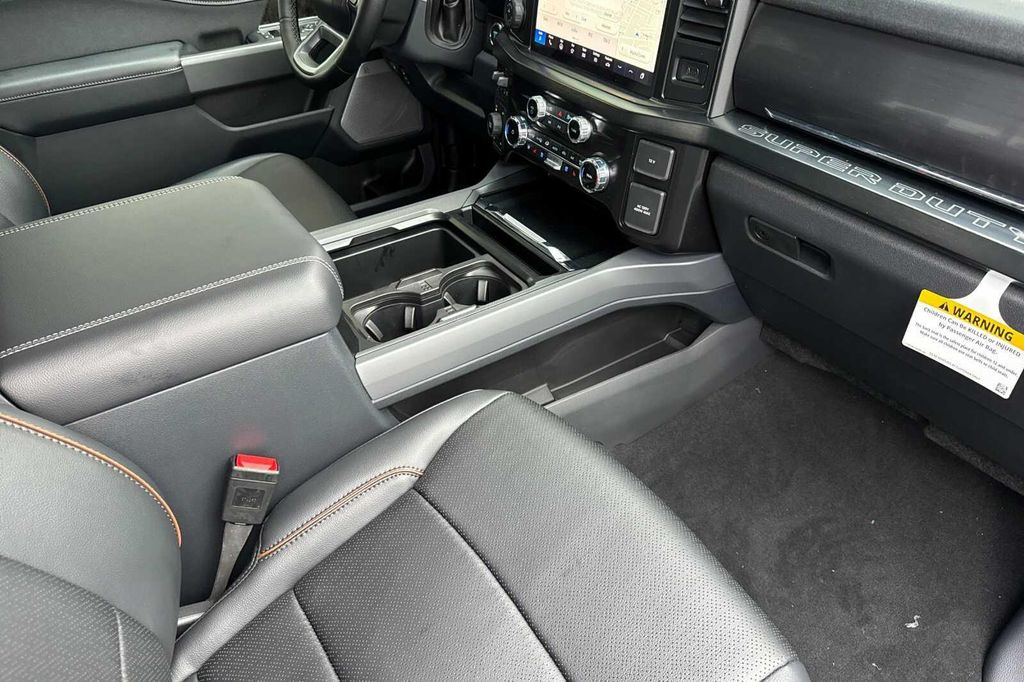 2026 FORD F-350 LARIAT — миниатюра 12