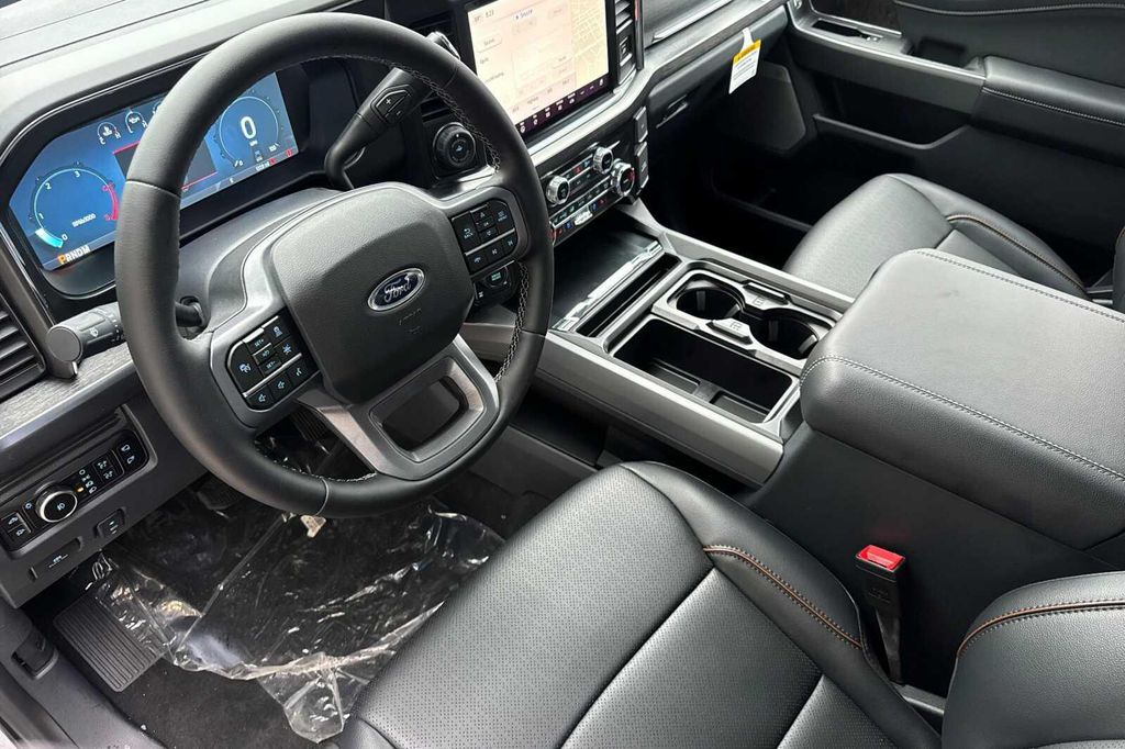 2026 FORD F-350 LARIAT — фото 7