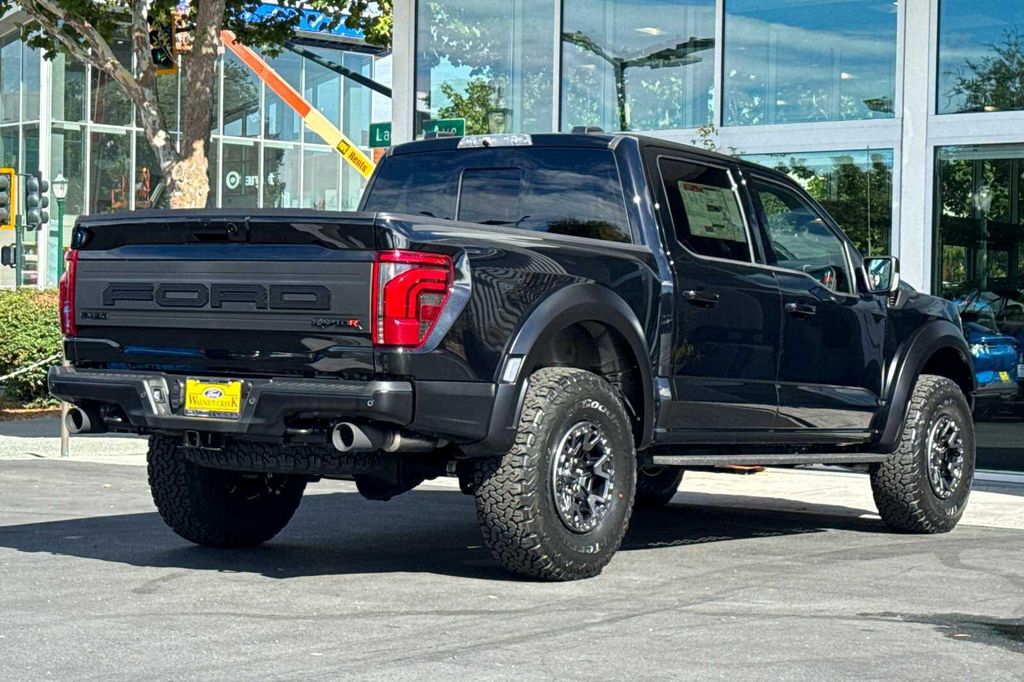 صورة 3 لـ 2026 FORD F-150 RAPTOR R